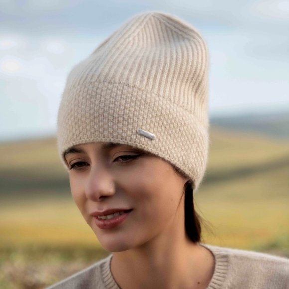 Best beanies for winter | Best beanie material | ultra soft cashmere | Winter - Picture 4 of 8